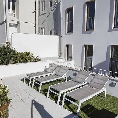Modern Garden Terrace *