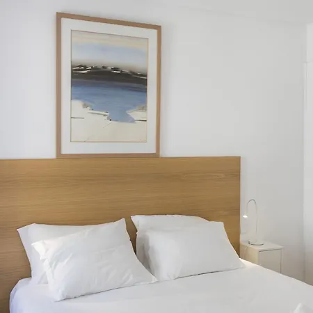 Modern Garden Terrace Apartment Lisbon